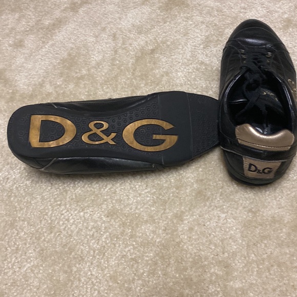 Elegant D&G Sneakers - Picture 3 of 3